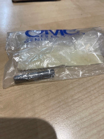 OMC Cobra - Stud, Carb to Adaptor 0908602