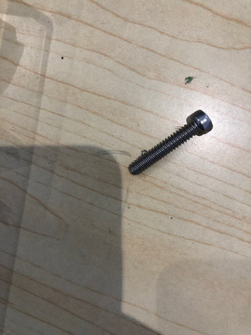 Screw 0302677