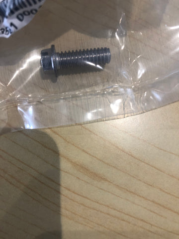 Screw 0332026