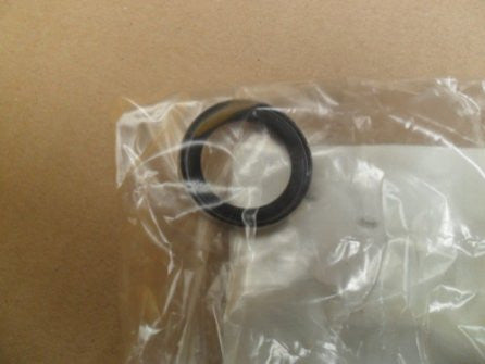 Evinrude Johnson Oil Seal 0321453