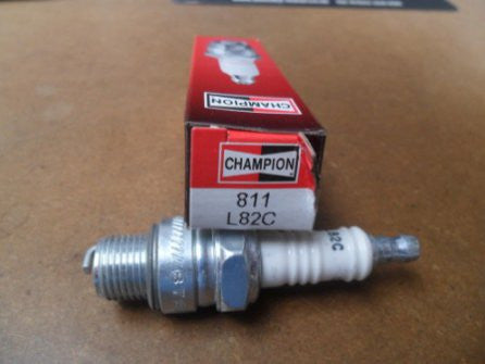 Evinrude Johnson Champion Spark Plug L82C